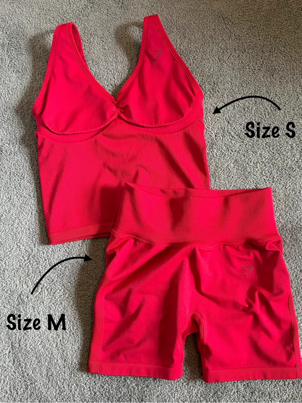 Gymshark Carmine Red lift seamless set S/M